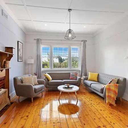 Mid Century 1930 Beautifully Renovated Californian Bunglow Newtown Exterior photo